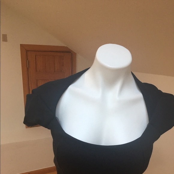 Little black dress in a European design. - Picture 2 of 13